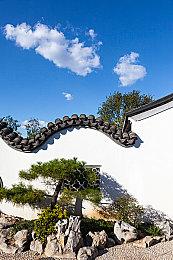 宇宙弹幕射击游戏《Asterogues》9月发售 暂不支持中文